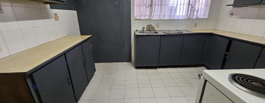 To Let Commercial Property for Rent in Witbank Ext 41 Mpumalanga