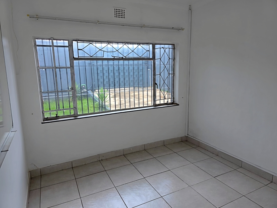 To Let Commercial Property for Rent in Witbank Ext 41 Mpumalanga