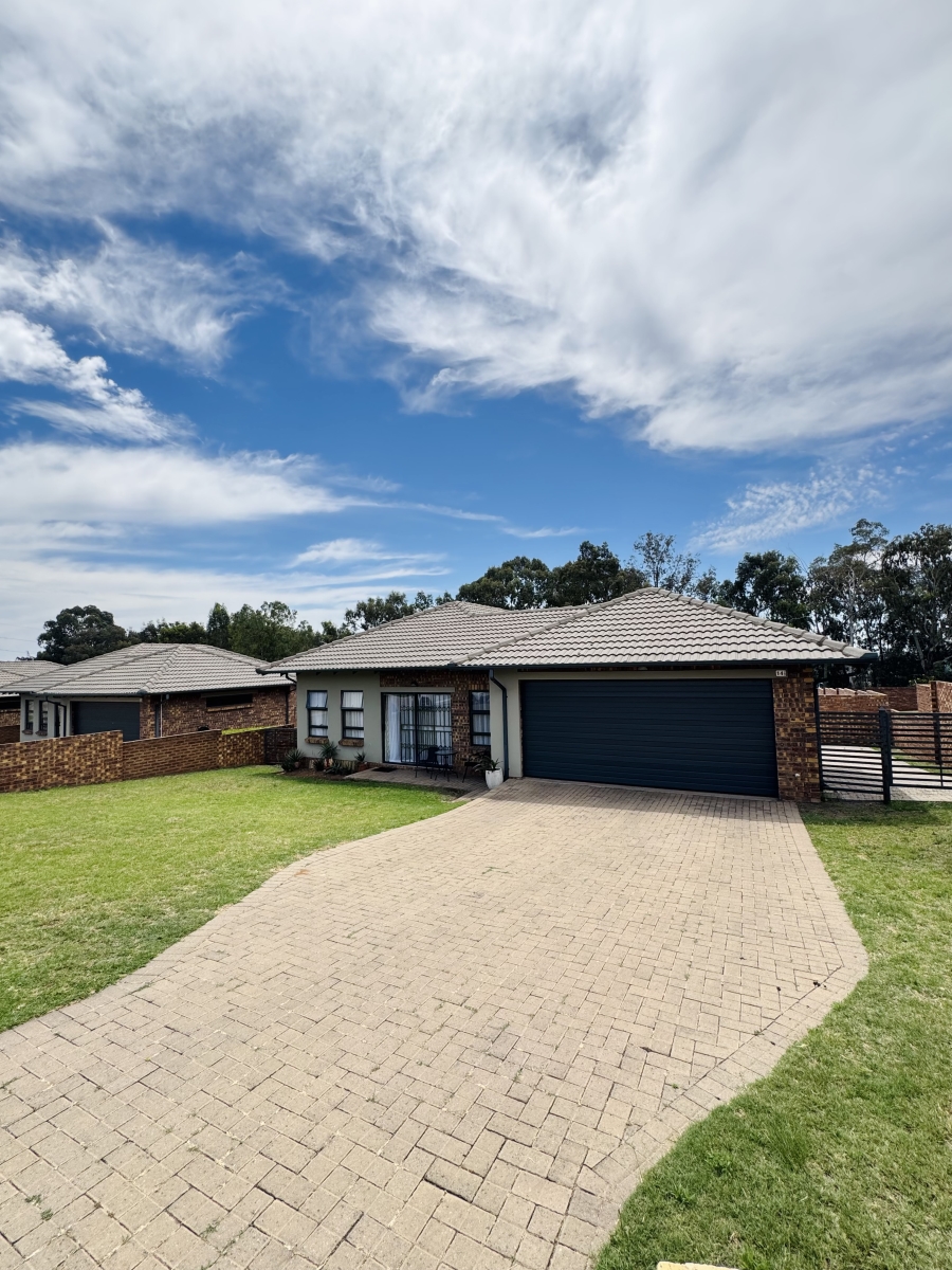 3 Bedroom Property for Sale in Witbank Ext 10 Mpumalanga