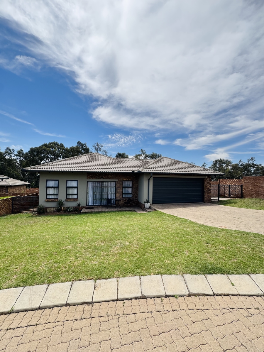 3 Bedroom Property for Sale in Witbank Ext 10 Mpumalanga