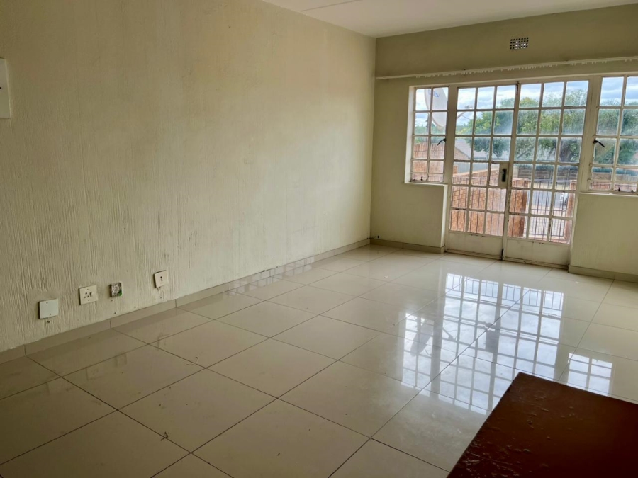 To Let 2 Bedroom Property for Rent in Die Heuwel Mpumalanga