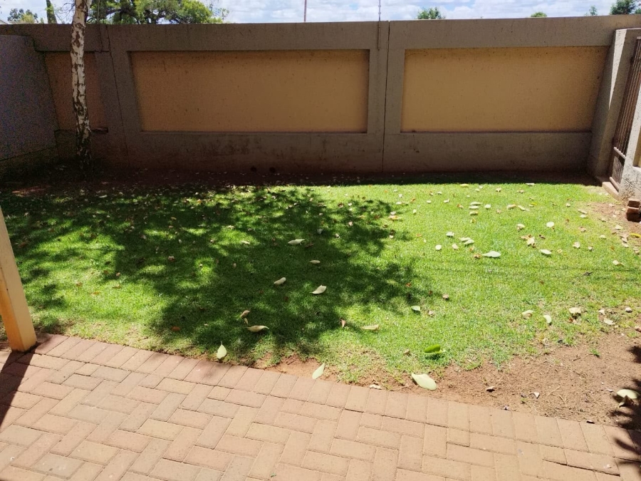 To Let 2 Bedroom Property for Rent in Reyno Ridge Mpumalanga