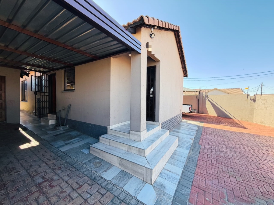 3 Bedroom Property for Sale in Hlalamandi Mpumalanga