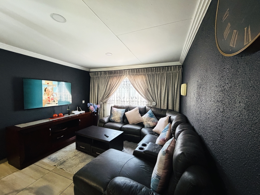 3 Bedroom Property for Sale in Hlalamandi Mpumalanga