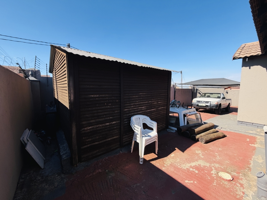 3 Bedroom Property for Sale in Hlalamandi Mpumalanga