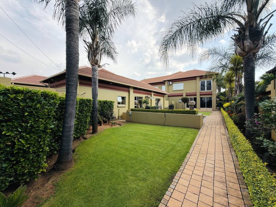 7 Bedroom Property for Sale in Aerorand Mpumalanga
