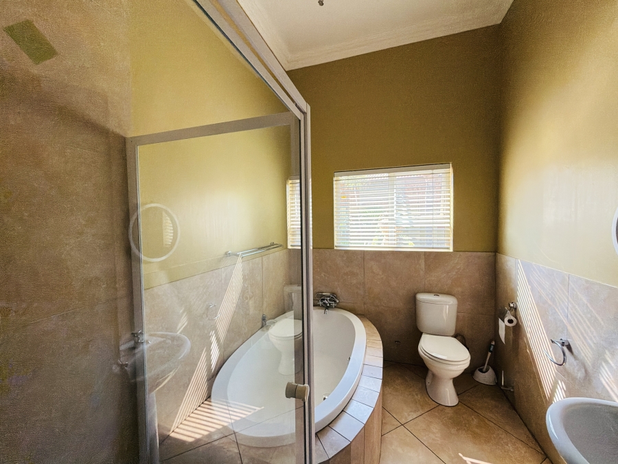 7 Bedroom Property for Sale in Aerorand Mpumalanga