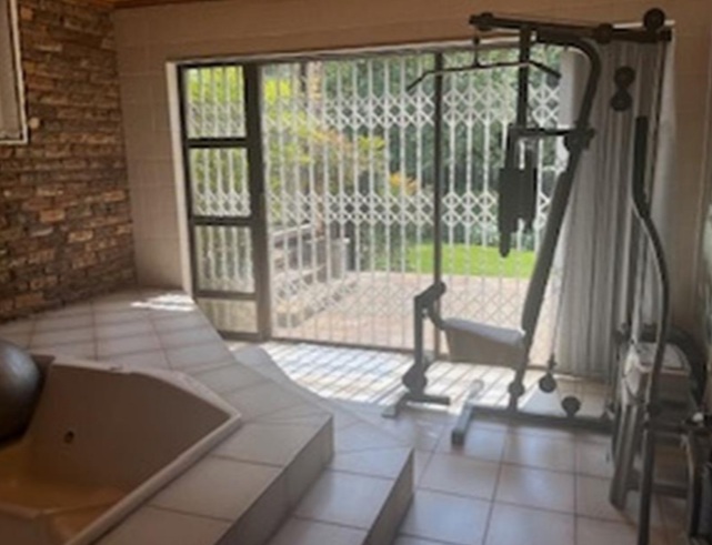 5 Bedroom Property for Sale in Kinross Mpumalanga