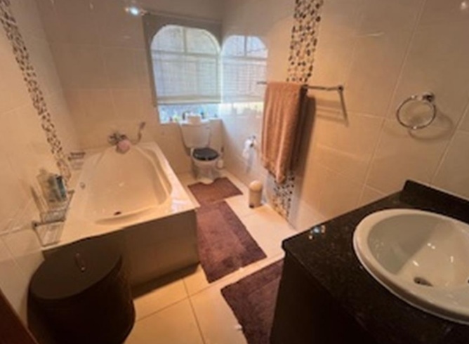 5 Bedroom Property for Sale in Kinross Mpumalanga