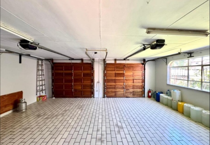 5 Bedroom Property for Sale in Kinross Mpumalanga