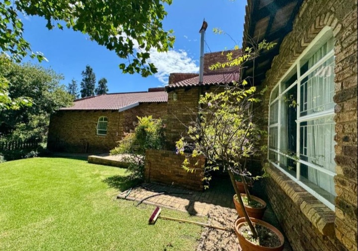 5 Bedroom Property for Sale in Kinross Mpumalanga