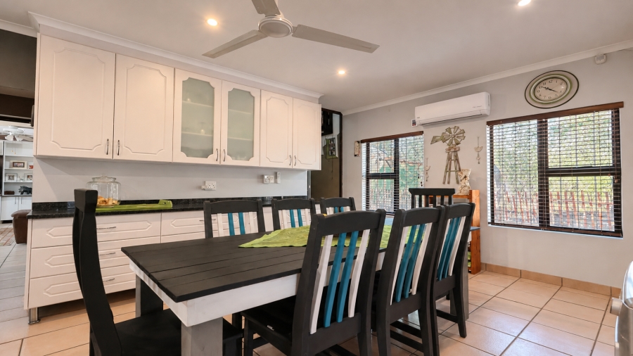 4 Bedroom Property for Sale in Marloth Park Mpumalanga