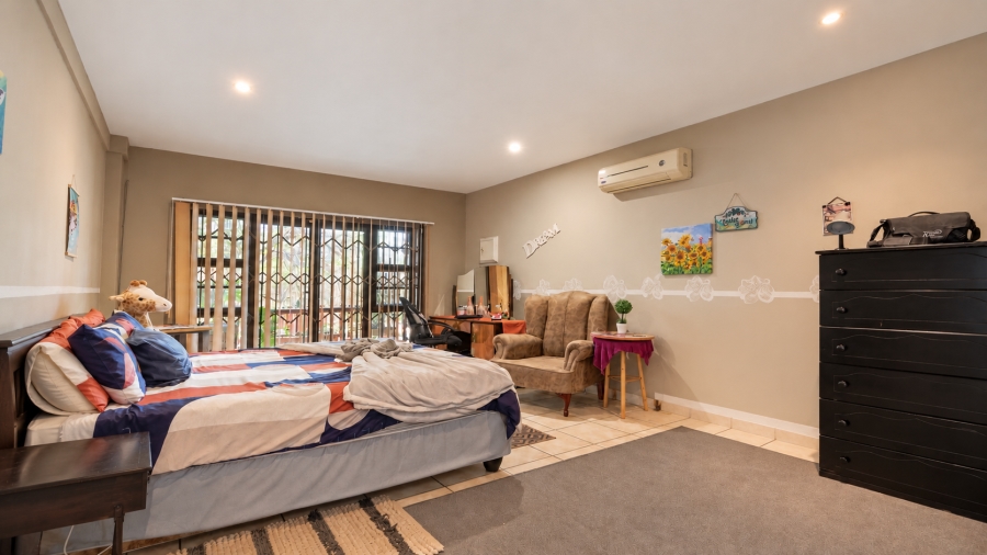 4 Bedroom Property for Sale in Marloth Park Mpumalanga