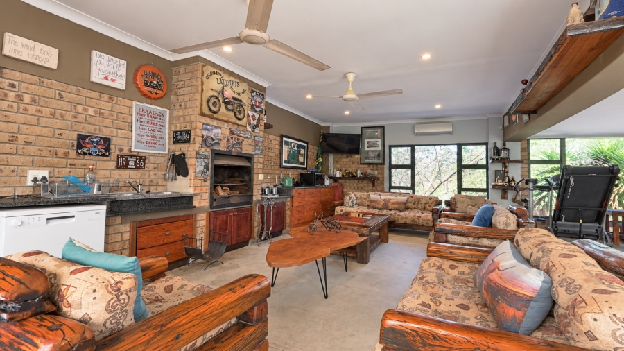 4 Bedroom Property for Sale in Marloth Park Mpumalanga