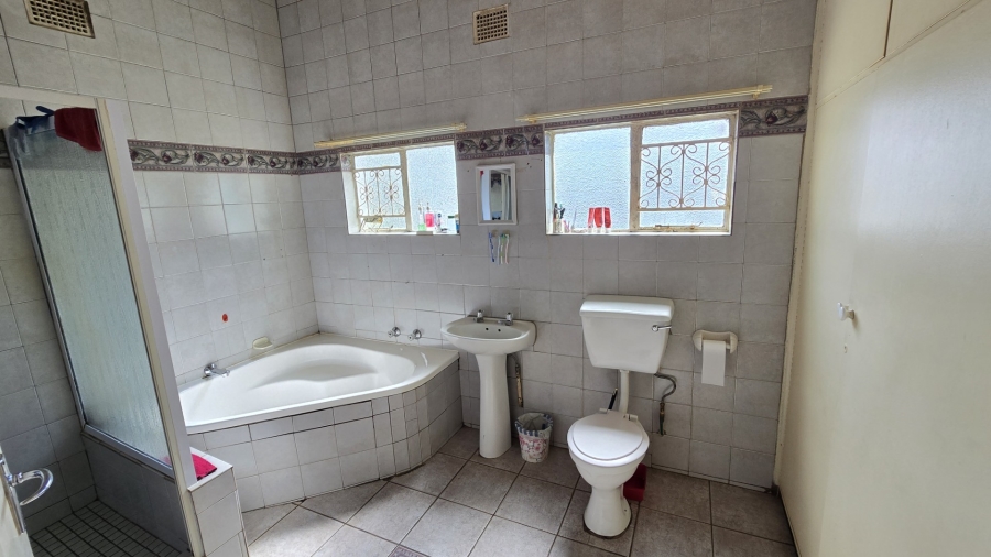 3 Bedroom Property for Sale in Barberton Mpumalanga