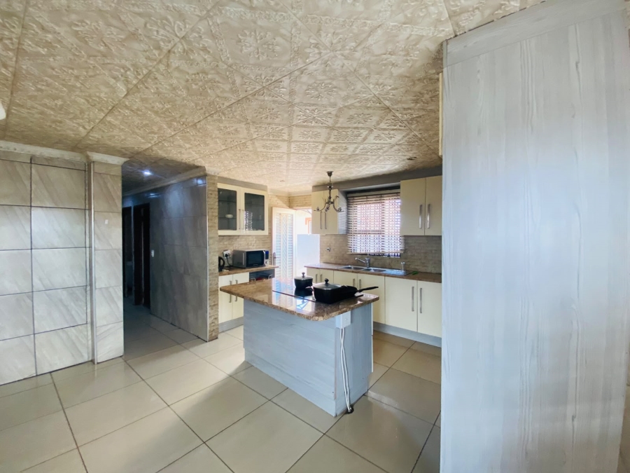 To Let 4 Bedroom Property for Rent in Duvha Park Mpumalanga