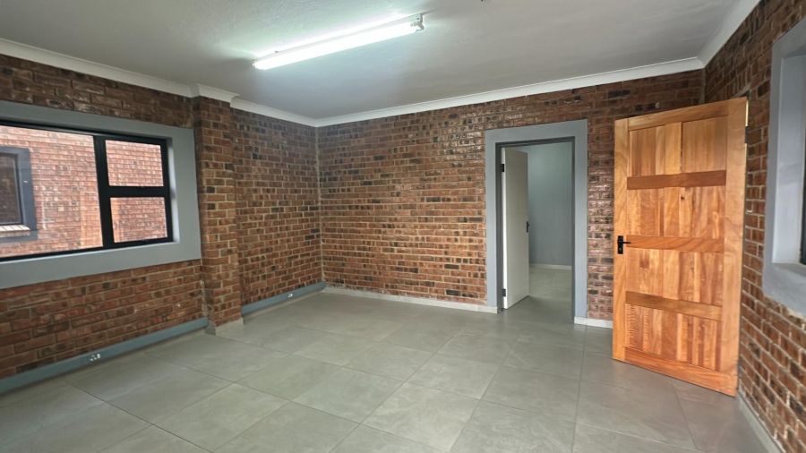 To Let Commercial Property for Rent in SAE Business Park Mpumalanga