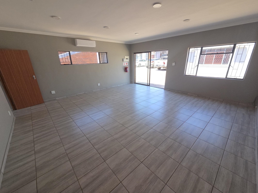 To Let Commercial Property for Rent in Middelburg Central Mpumalanga