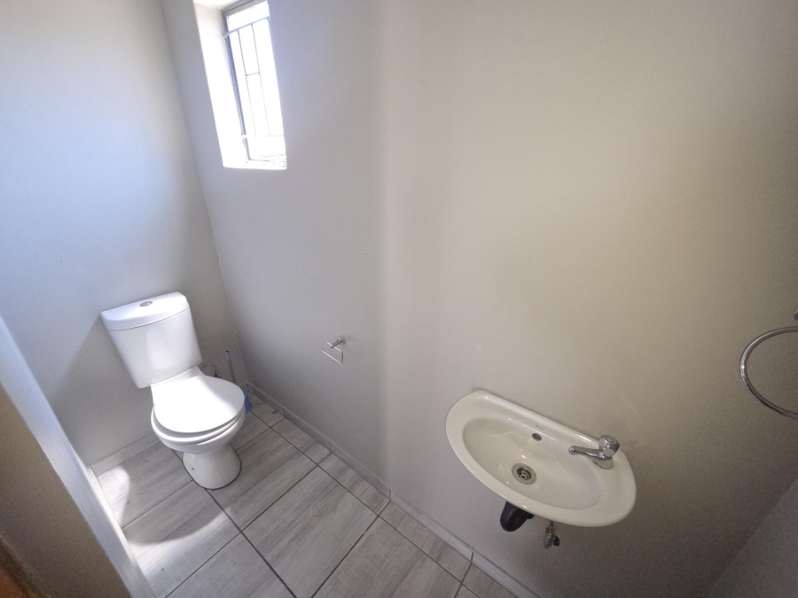 To Let Commercial Property for Rent in Middelburg Central Mpumalanga