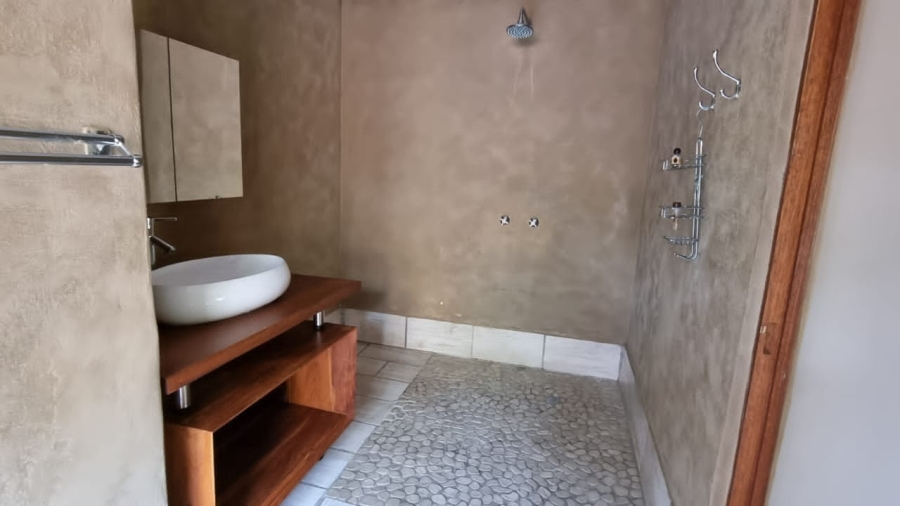 10 Bedroom Property for Sale in White River Ext 5 Mpumalanga