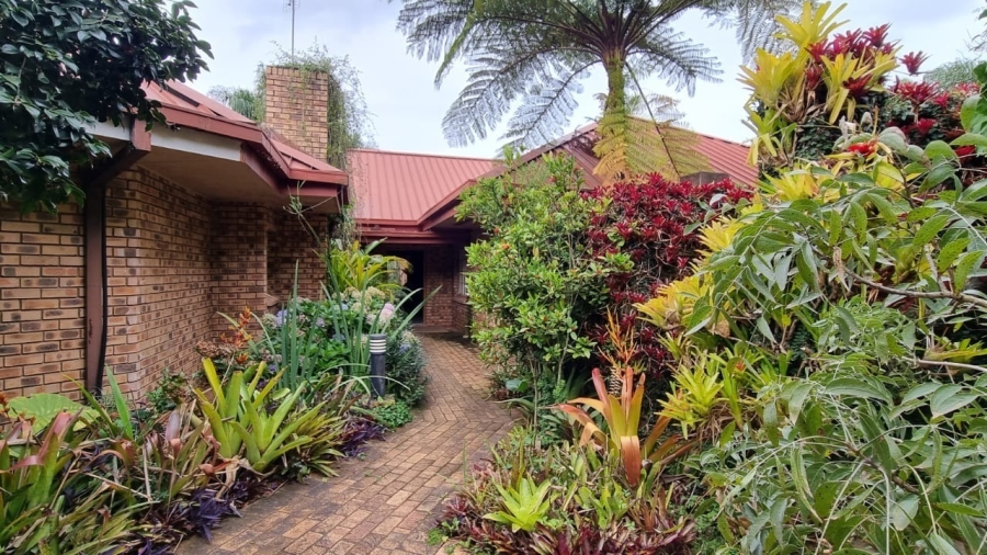 10 Bedroom Property for Sale in White River Ext 5 Mpumalanga