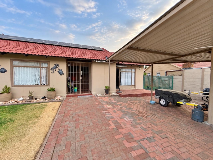3 Bedroom Property for Sale in Secunda Mpumalanga