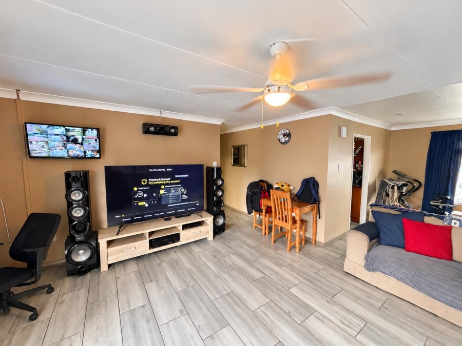 3 Bedroom Property for Sale in Secunda Mpumalanga