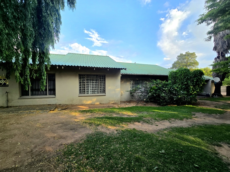 6 Bedroom Property for Sale in Tasbet Park Mpumalanga