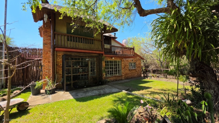 5 Bedroom Property for Sale in Marloth Park Mpumalanga