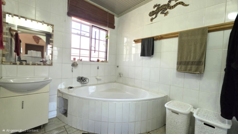5 Bedroom Property for Sale in Marloth Park Mpumalanga