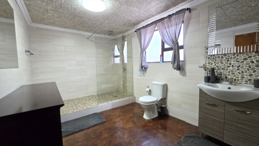 3 Bedroom Property for Sale in Marloth Park Mpumalanga