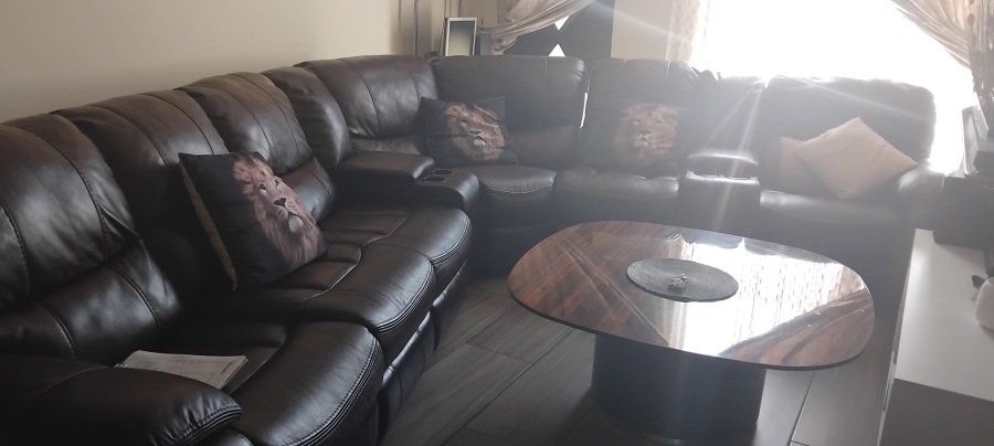 5 Bedroom Property for Sale in Reyno Ridge Mpumalanga