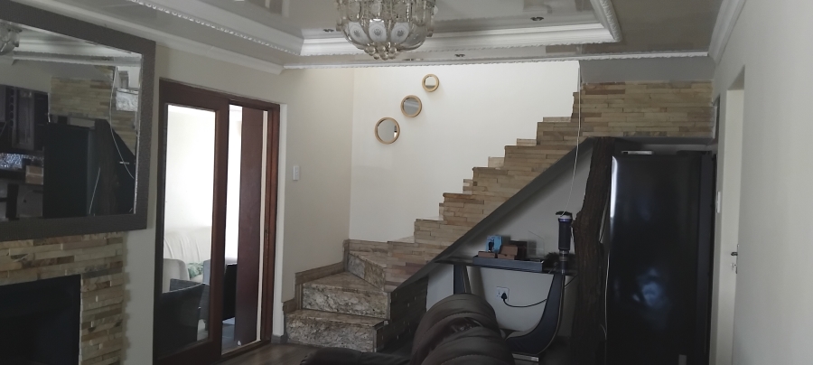 5 Bedroom Property for Sale in Reyno Ridge Mpumalanga