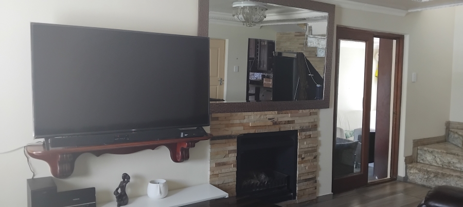 5 Bedroom Property for Sale in Reyno Ridge Mpumalanga