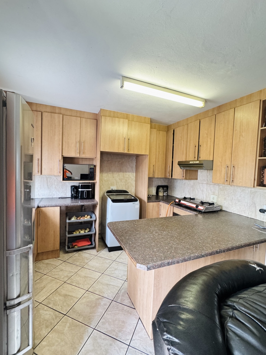 3 Bedroom Property for Sale in Ben Fleur Mpumalanga