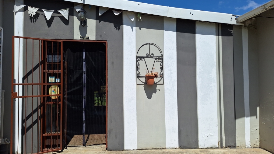 6 Bedroom Property for Sale in Wakkerstroom Mpumalanga