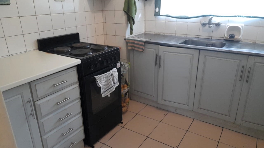 1 Bedroom Property for Sale in White River Mpumalanga