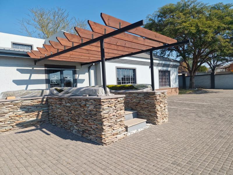 Commercial Property for Sale in Die Heuwel Ext 4 Mpumalanga