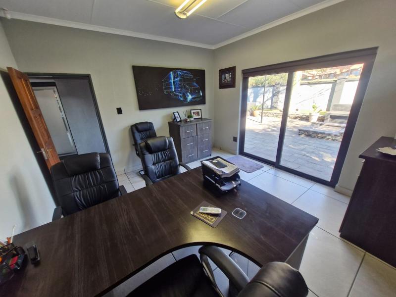 Commercial Property for Sale in Die Heuwel Ext 4 Mpumalanga