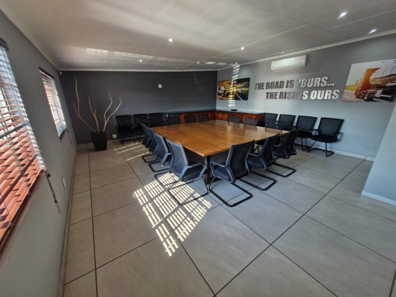 Commercial Property for Sale in Die Heuwel Ext 4 Mpumalanga