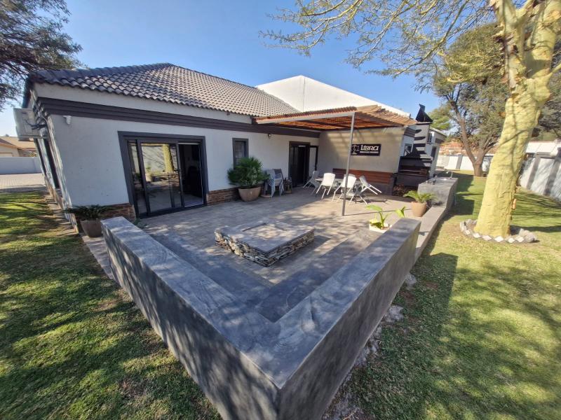 Commercial Property for Sale in Die Heuwel Ext 4 Mpumalanga