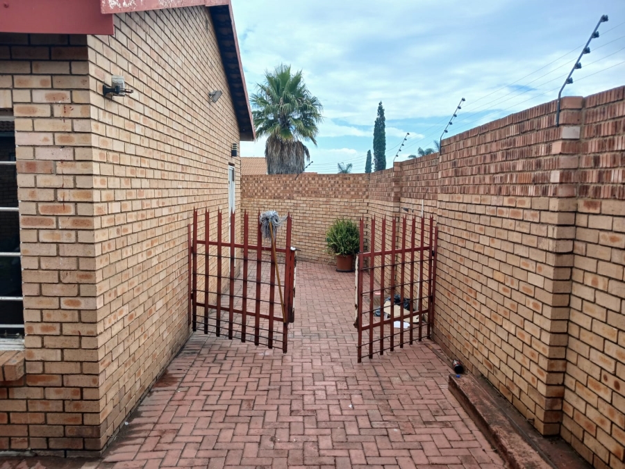 3 Bedroom Property for Sale in Reyno Ridge Mpumalanga