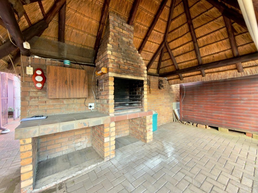 4 Bedroom Property for Sale in Secunda Mpumalanga