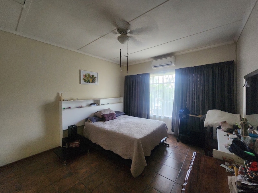 6 Bedroom Property for Sale in Nelspruit Ext 5 Mpumalanga