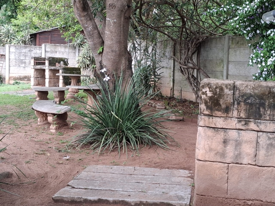6 Bedroom Property for Sale in Nelspruit Ext 5 Mpumalanga