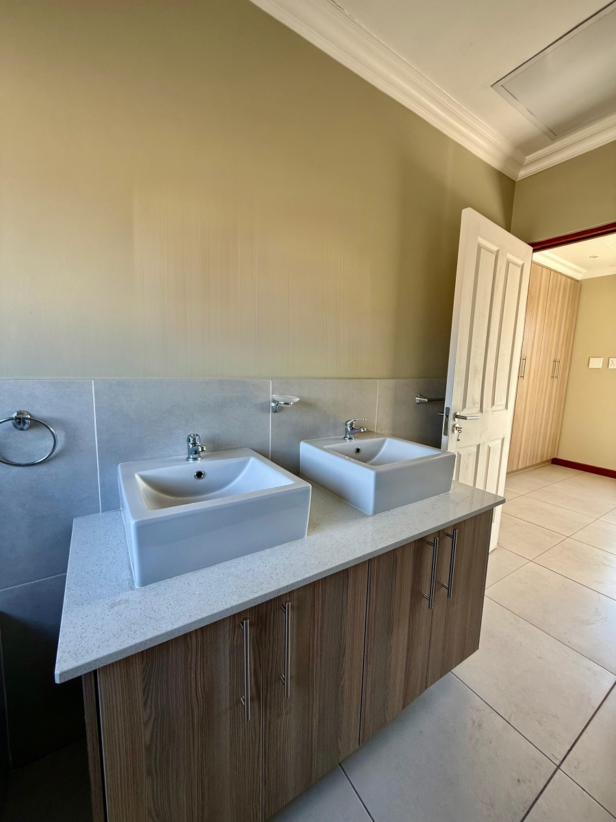 3 Bedroom Property for Sale in Ben Fleur Mpumalanga
