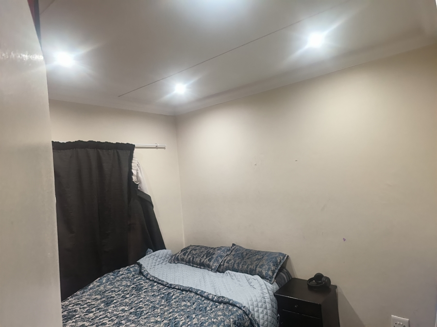 2 Bedroom Property for Sale in Witbank Ext 5 Mpumalanga