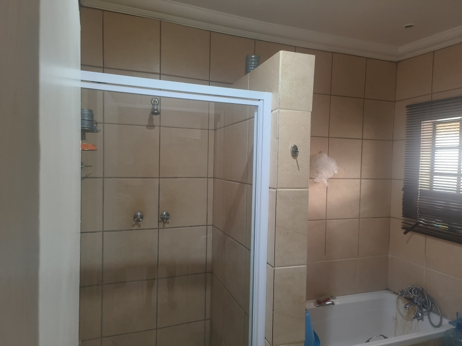 2 Bedroom Property for Sale in Witbank Ext 5 Mpumalanga