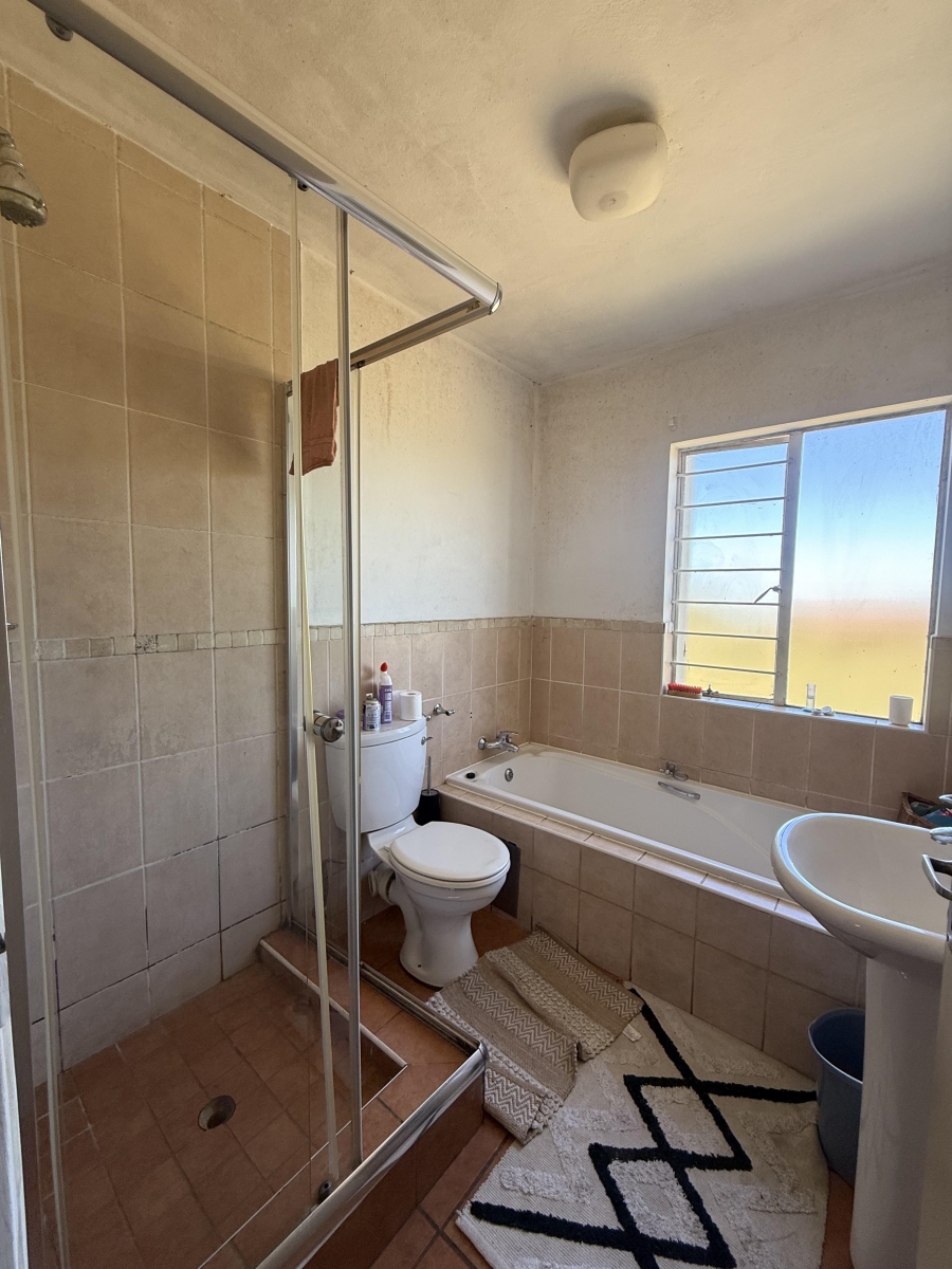To Let 2 Bedroom Property for Rent in Reyno Ridge Mpumalanga