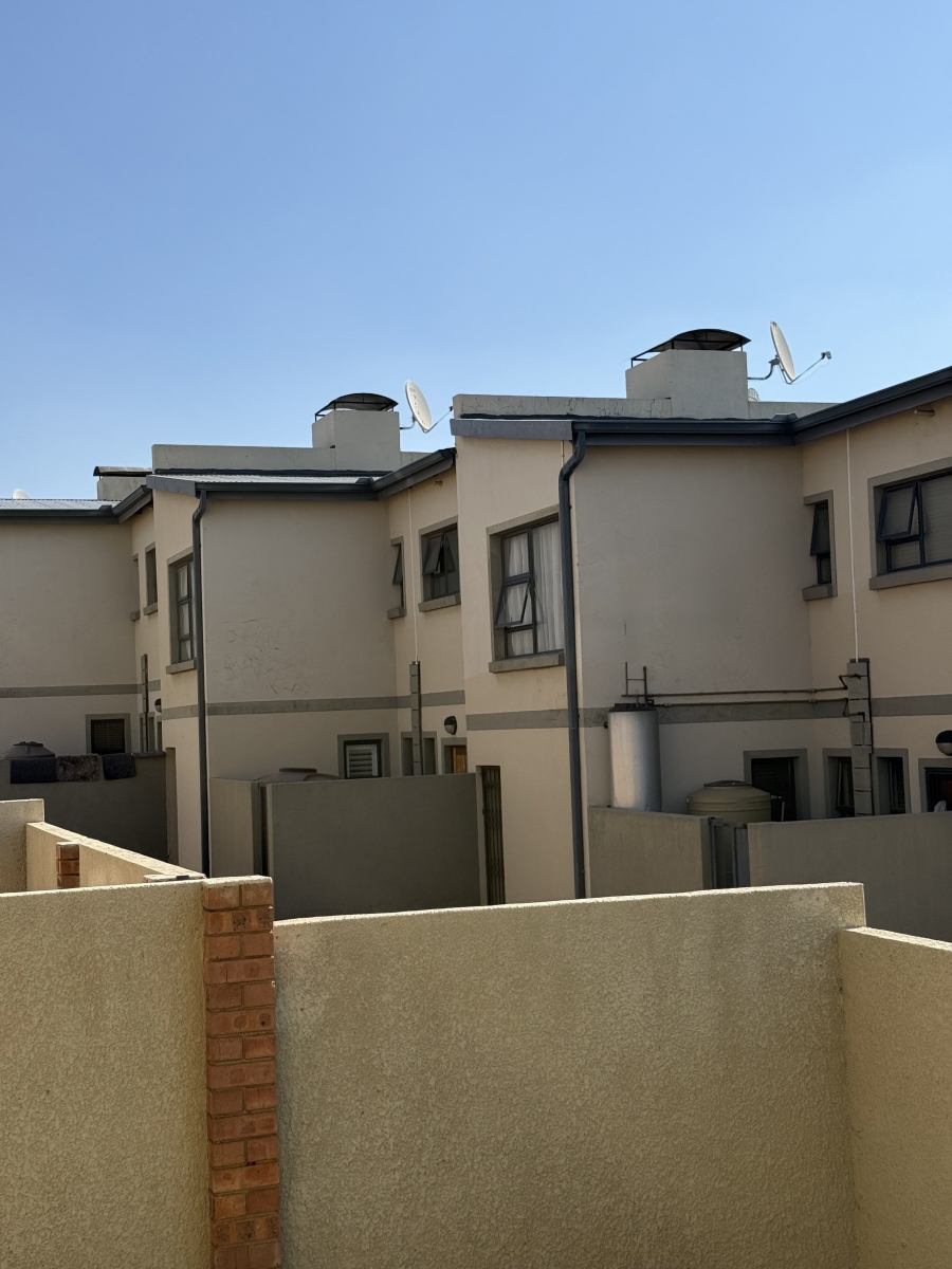 To Let 3 Bedroom Property for Rent in Ben Fleur Mpumalanga